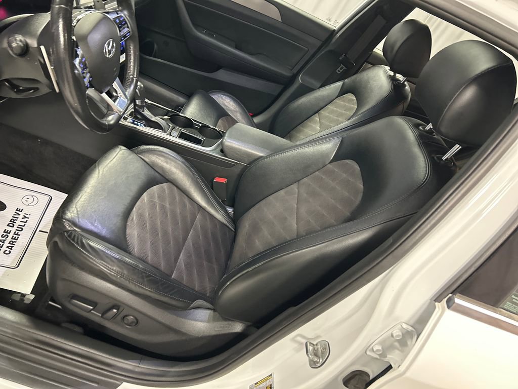 Used 2018 Hyundai Sonata Sport w/ Cargo Package image 10
