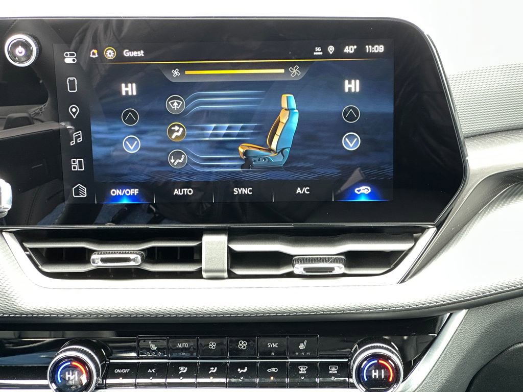 New 2026 Chevrolet Equinox LT w/ Convenience Package II image 17