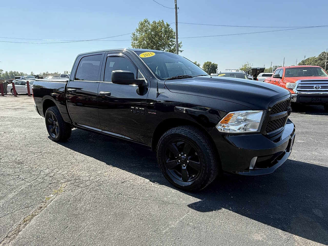 Used 2015 RAM 1500 Express image 9