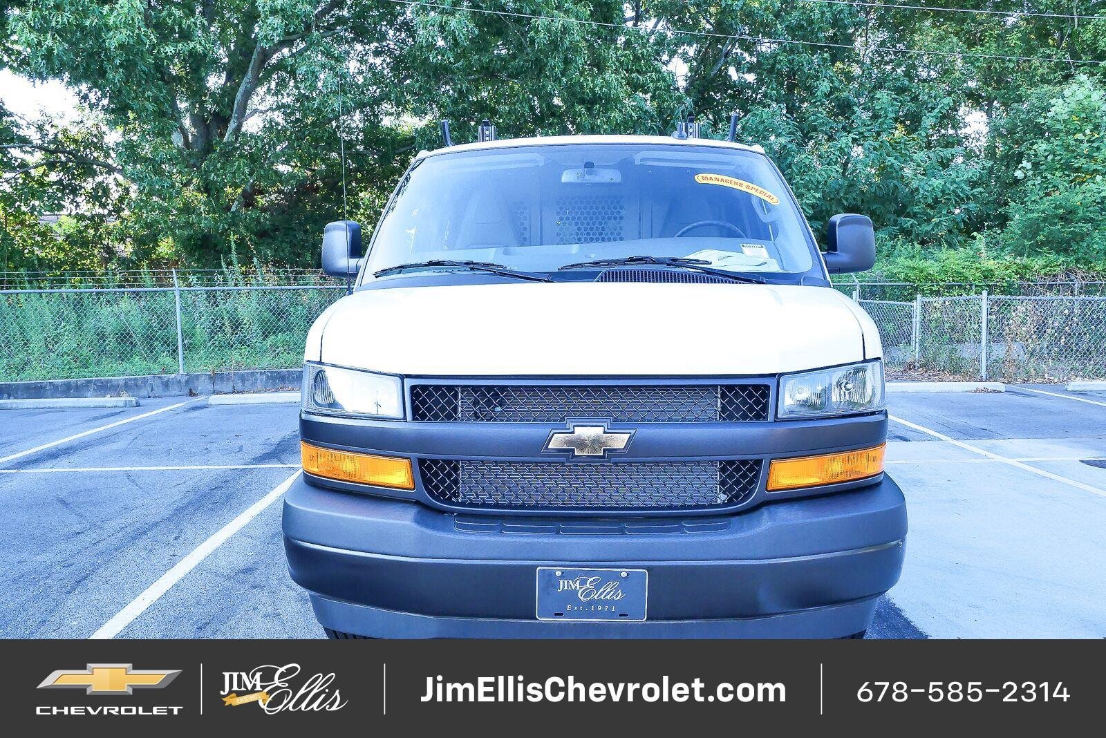 New 2025 Chevrolet Express 2500 w/ Driver Convenience Package RWD image 24