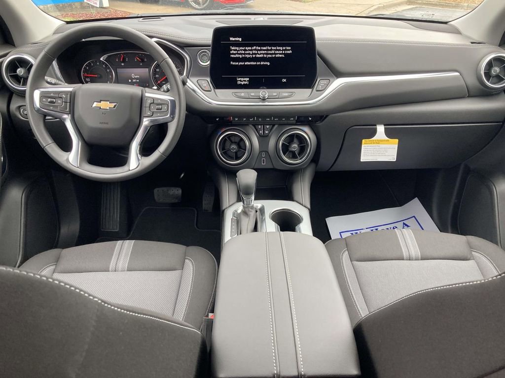 New 2026 Chevrolet Blazer LT w/ Midnight/Sport Edition FWD image 13