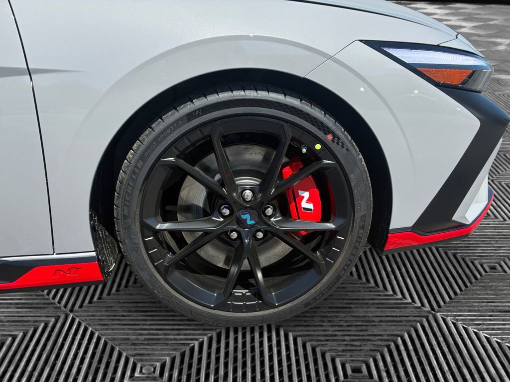 New 2026 Hyundai Elantra N FWD image 16