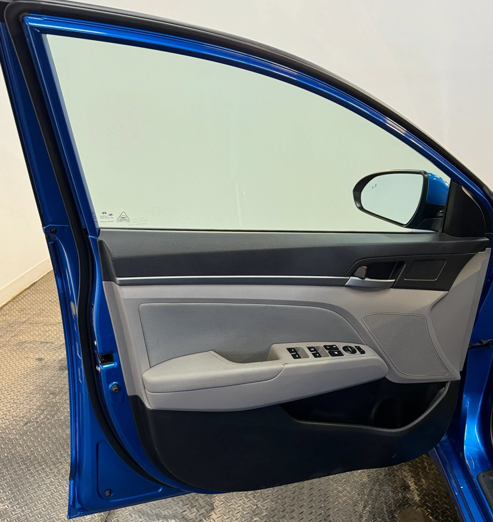 Used 2018 Hyundai Elantra SEL FWD image 14