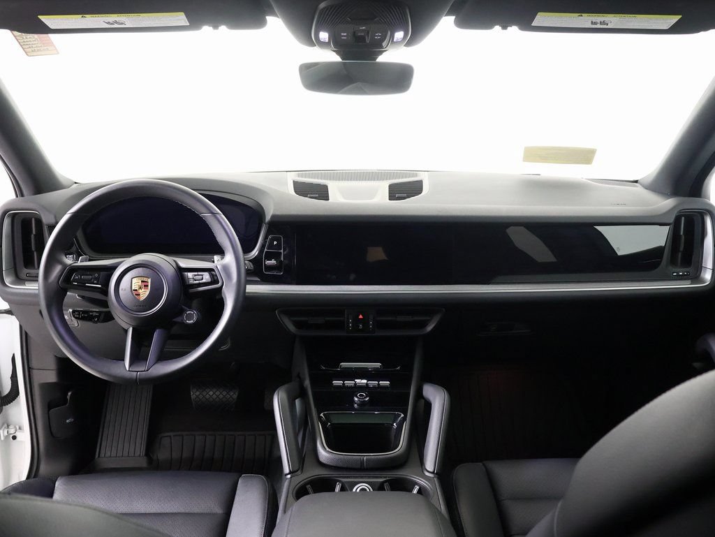 Certified 2025 Porsche Cayenne AWD/4WD image 10