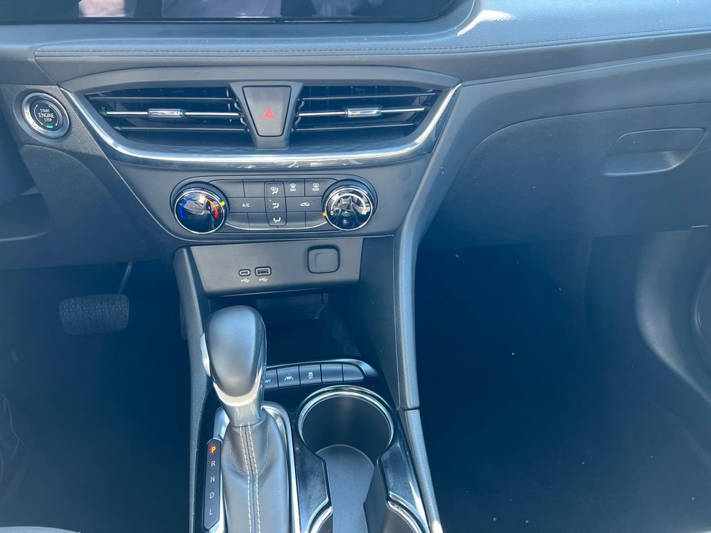 Used 2025 Buick Encore GX Preferred AWD/4WD image 14
