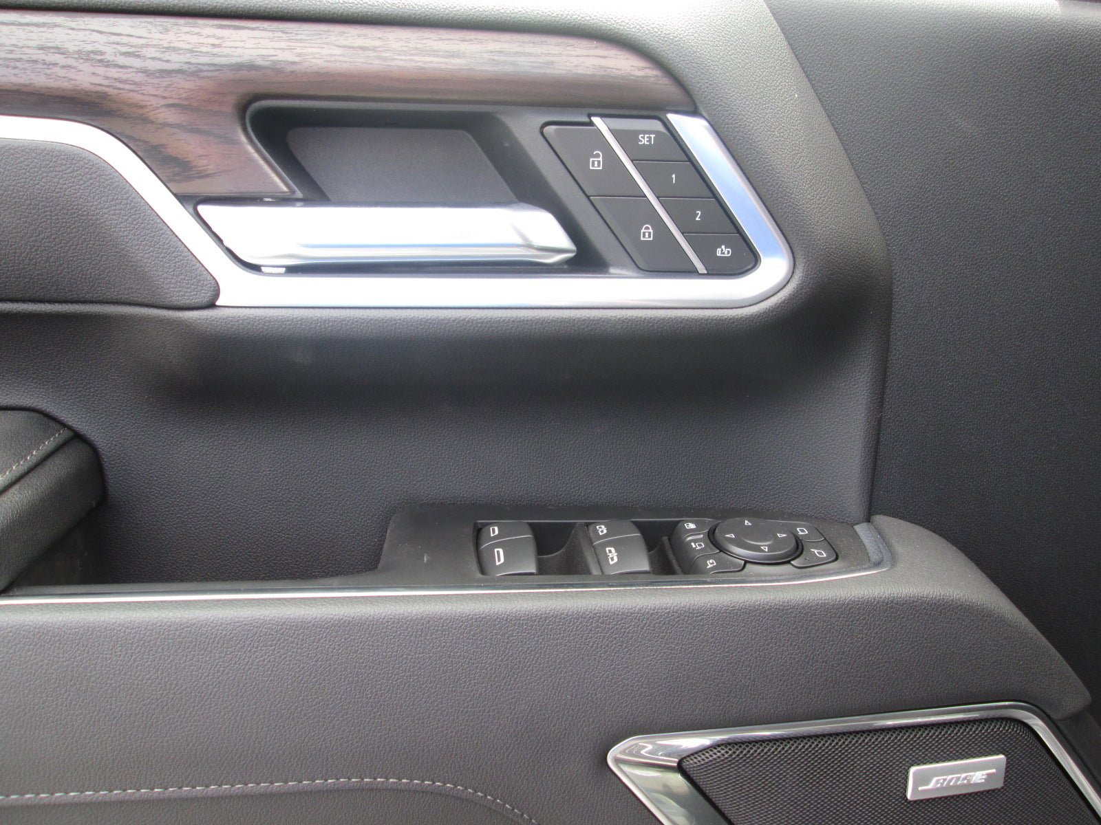 New 2025 GMC Sierra 2500 SLT w/ SLT Premium Package image 10