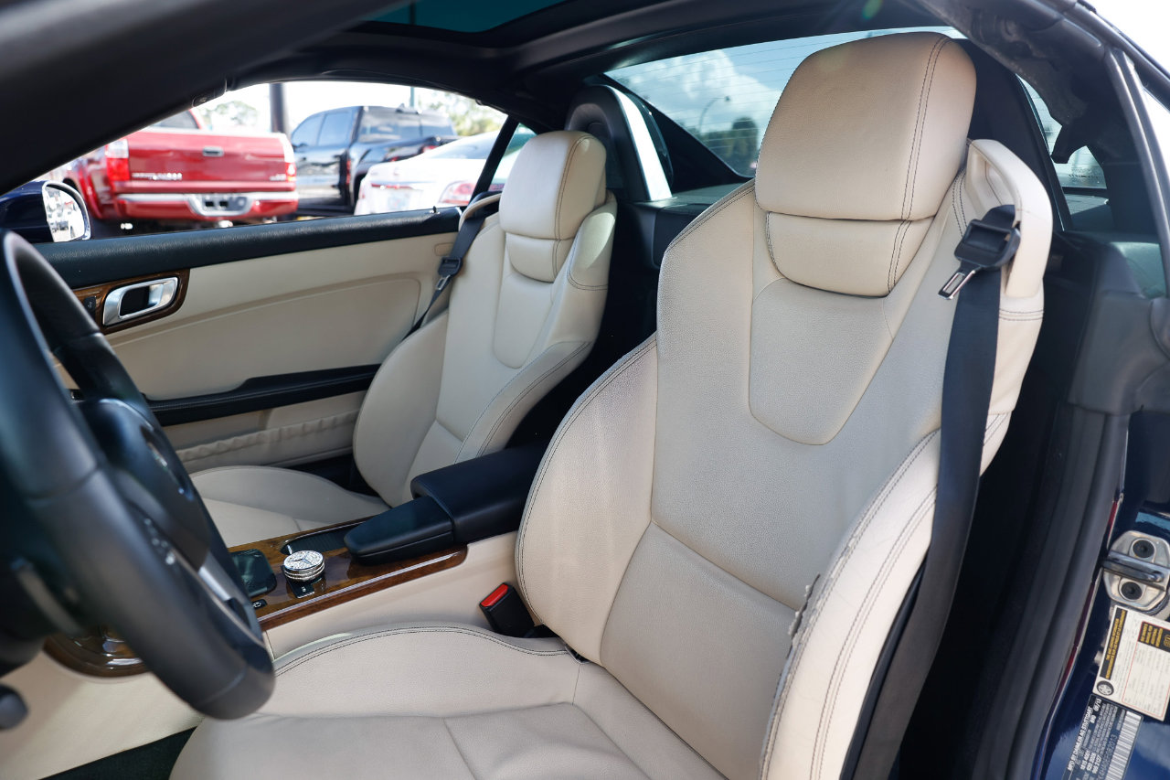 Used 2014 Mercedes-Benz SLK 250 image 8