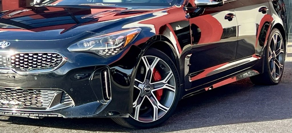 Used 2020 Kia Stinger GT2 image 3