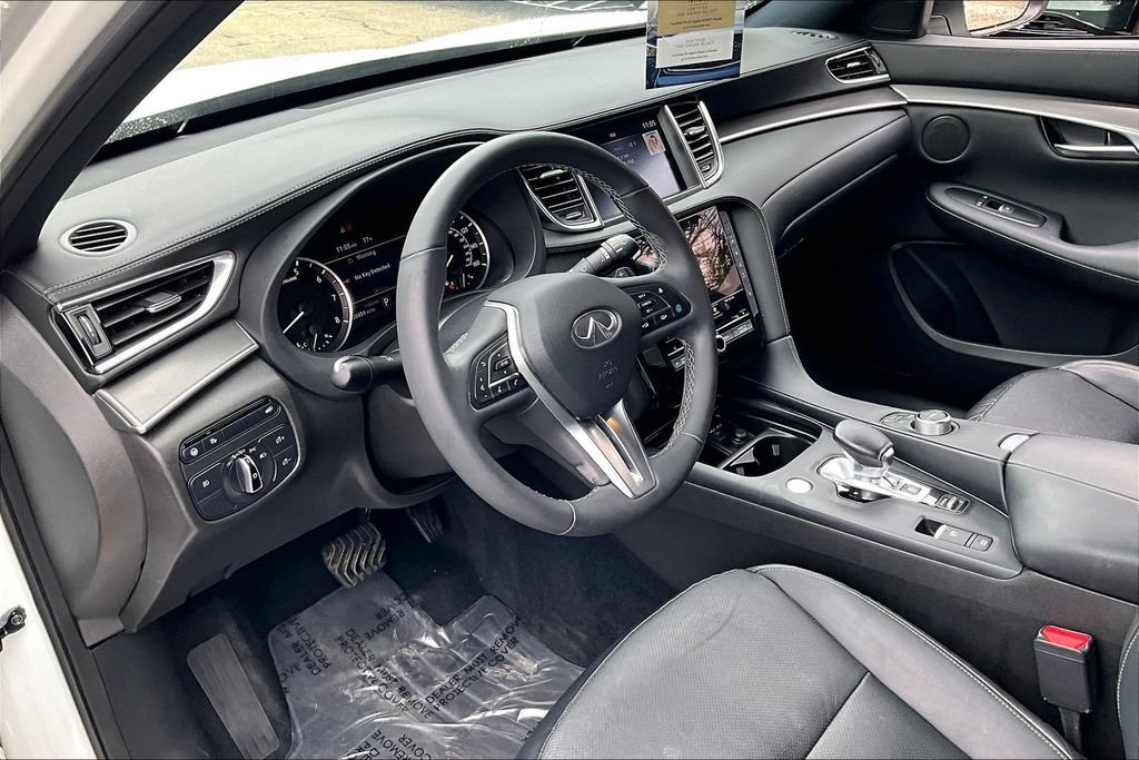 Used 2022 INFINITI QX50 Luxe w/ Appearance Package FWD image 17
