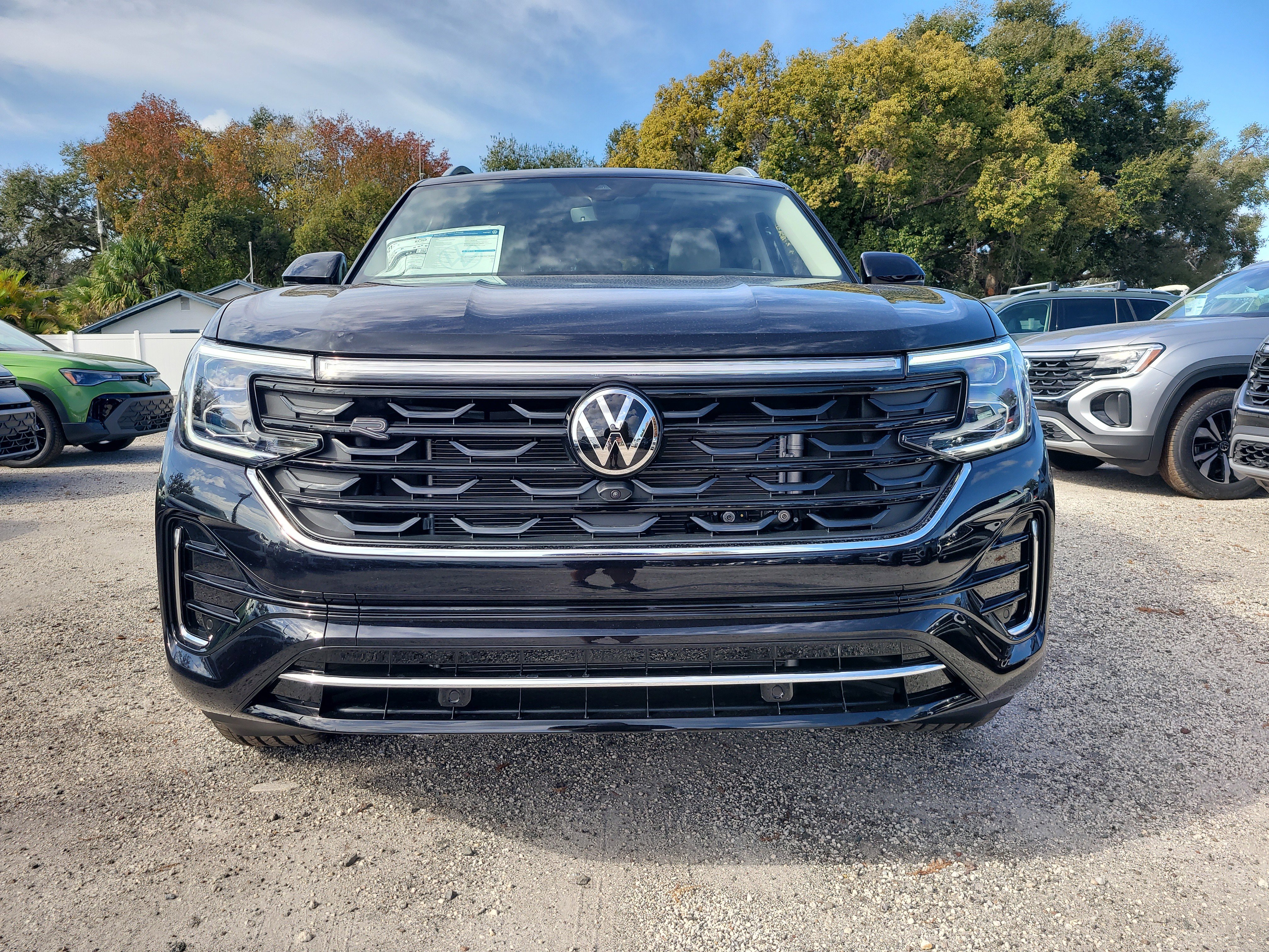 New 2026 Volkswagen Atlas SEL Premium R-Line image 3
