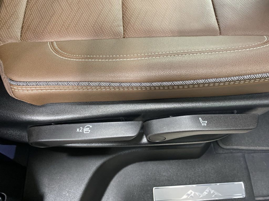 Used 2022 Chevrolet Tahoe High Country image 21