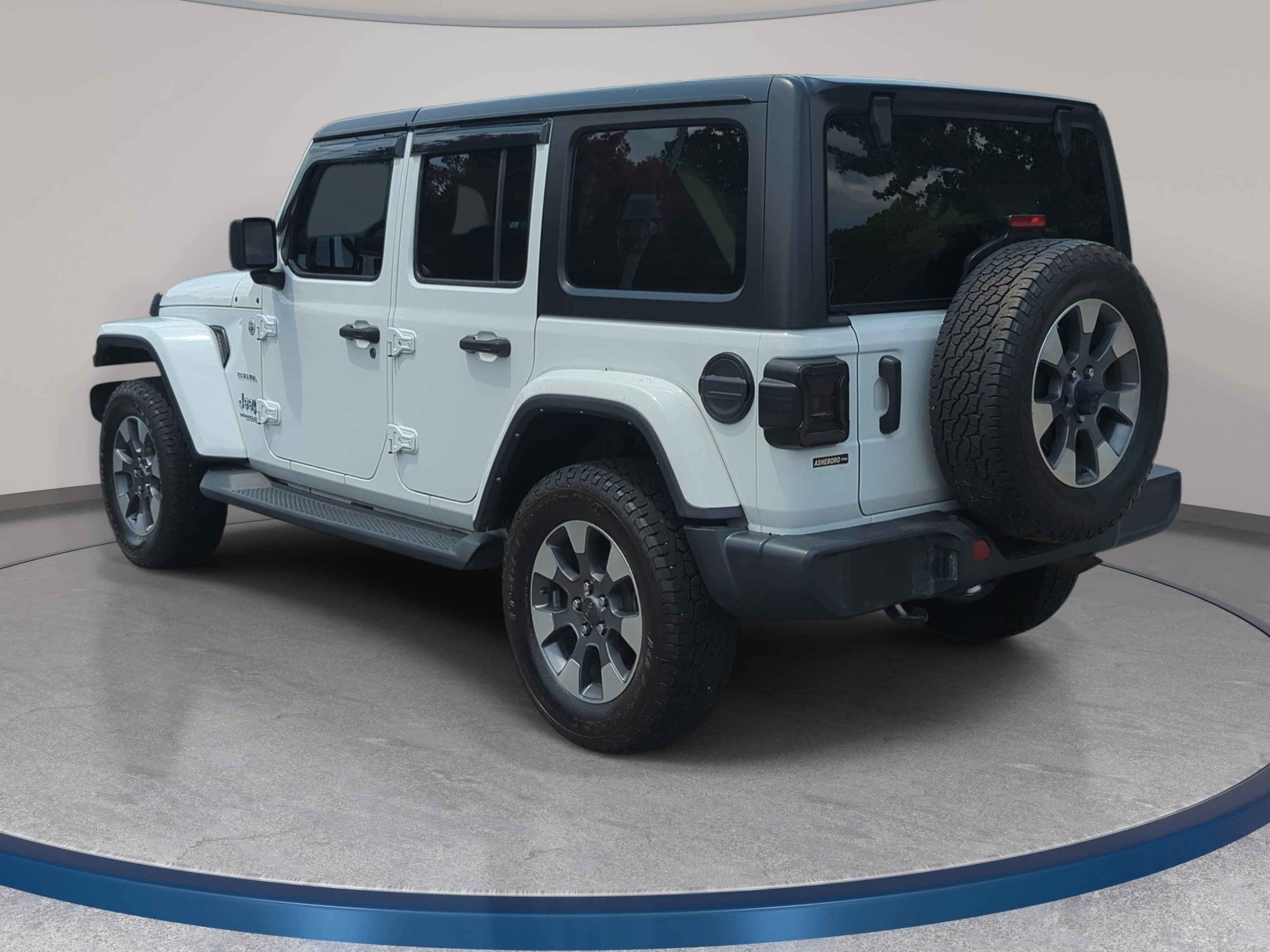 Used 2021 Jeep Wrangler Unlimited Sahara AWD/4WD image 7