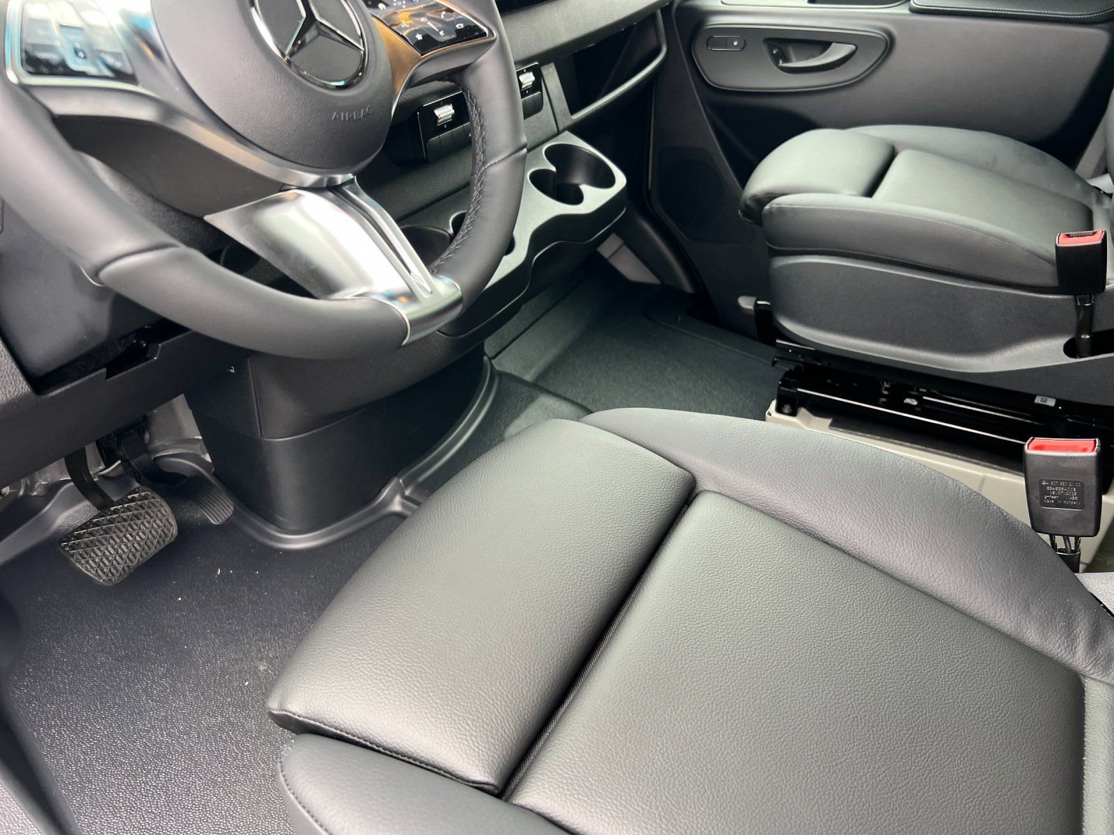 New 2026 Mercedes-Benz Sprinter 2500 image 10
