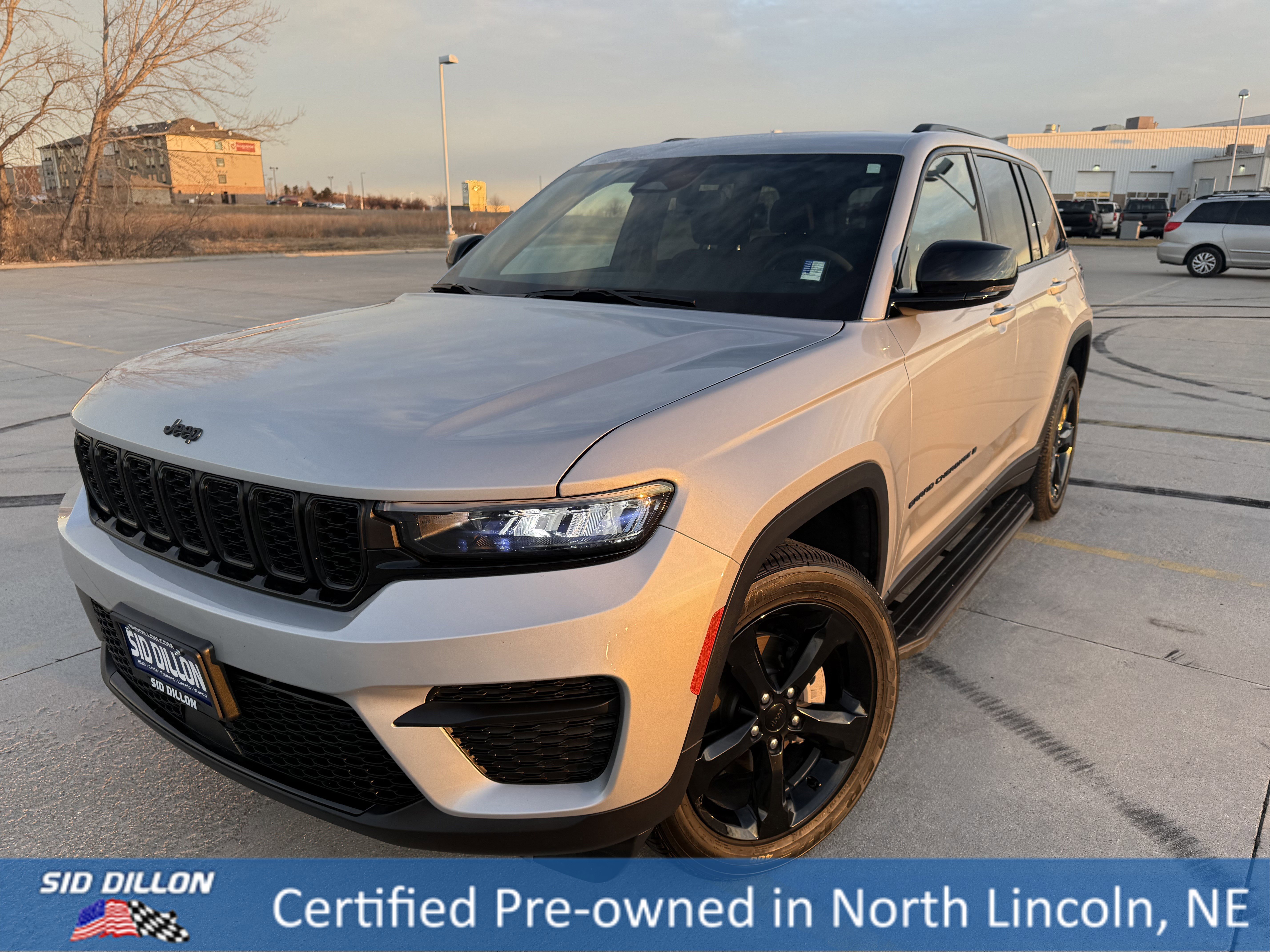 Used 2024 Jeep Grand Cherokee Altitude