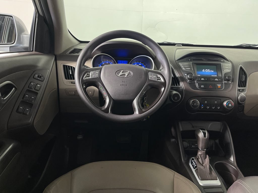 Used 2015 Hyundai Tucson GLS w/ Option Group 02 FWD image 15