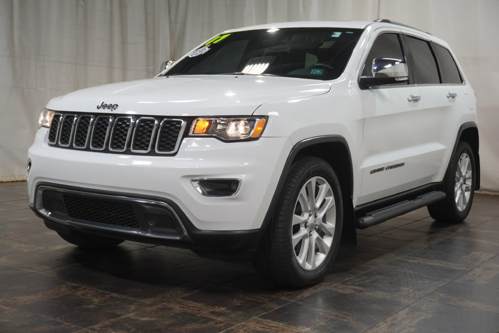 Used 2017 Jeep Grand Cherokee Limited AWD/4WD image 2