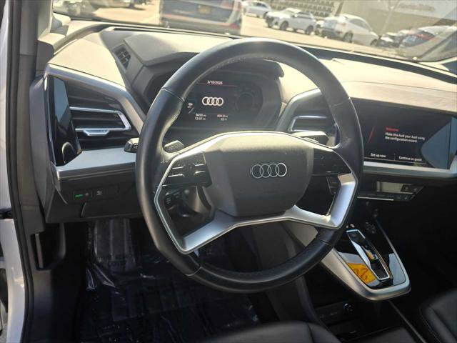 Used 2024 Audi Q4 e-tron Prestige image 27