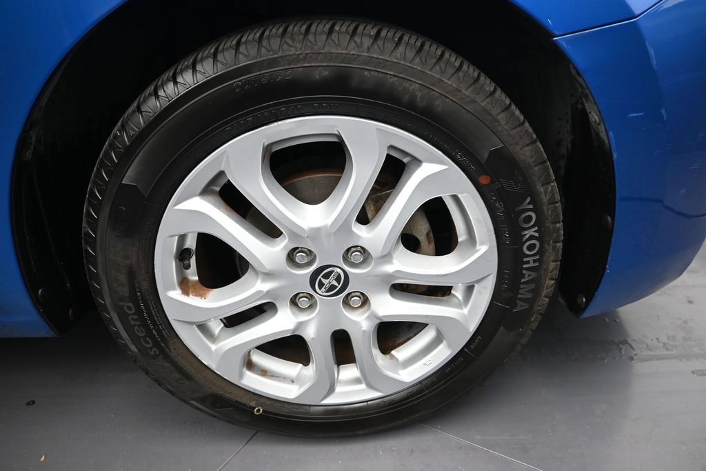 Used 2016 Scion iA FWD image 9