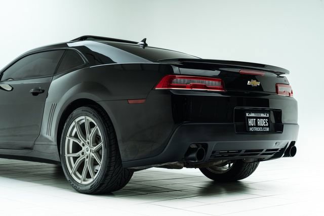 Used 2015 Chevrolet Camaro SS w/ RS Package image 19