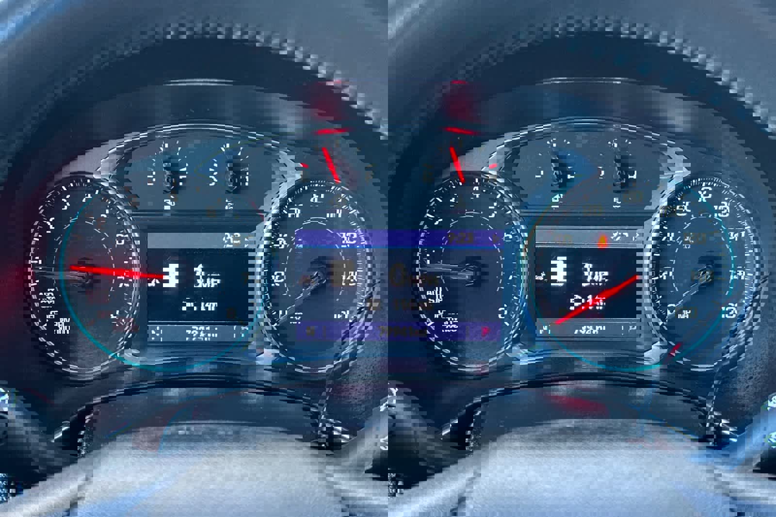 Used 2020 Chevrolet Equinox LT image 29