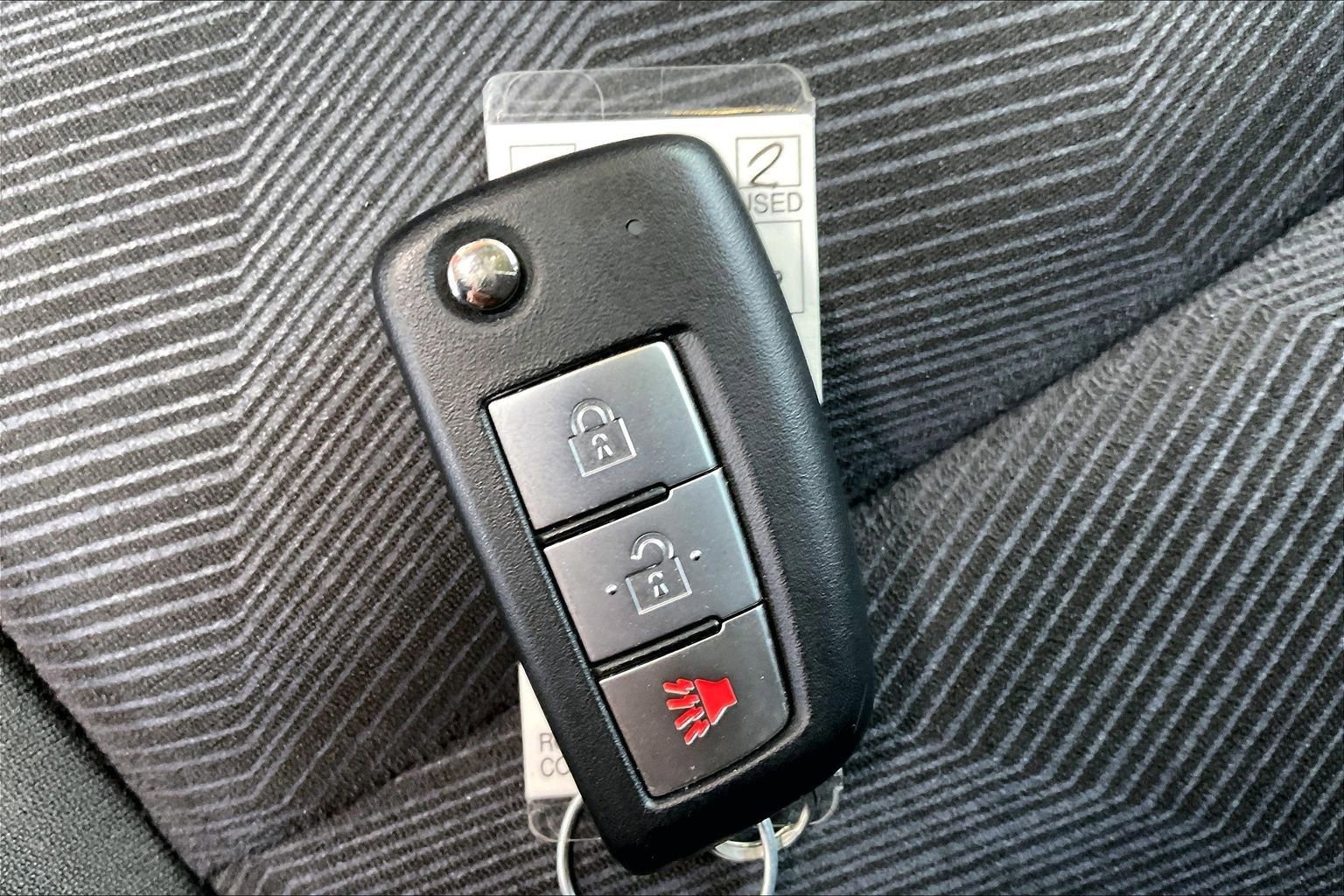 Used 2015 Nissan Rogue S image 23