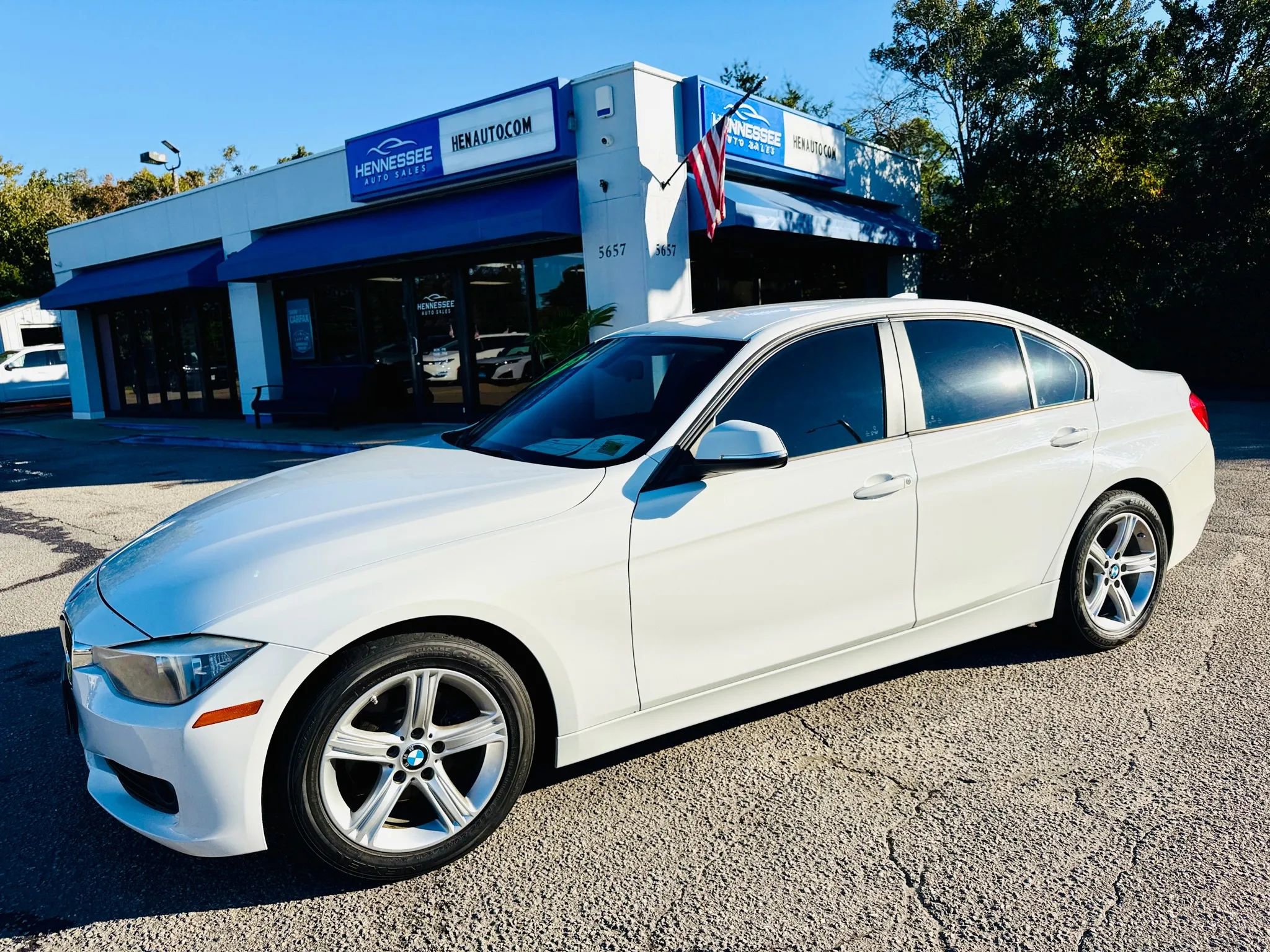 Used 2015 BMW 320i Sedan image 11