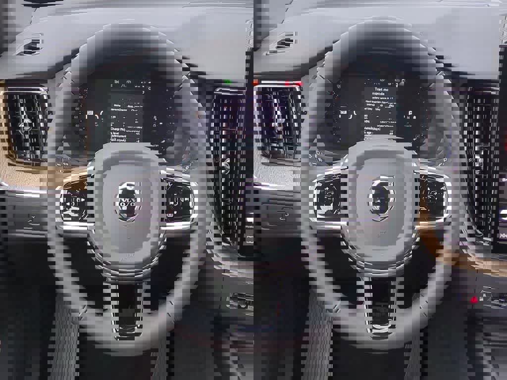 New 2026 Volvo XC60 B5 Plus w/ Protection Package Premier image 23