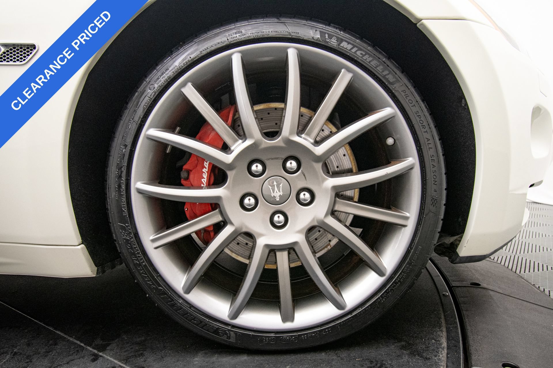 Used 2013 Maserati GranTurismo Convertible RWD image 42
