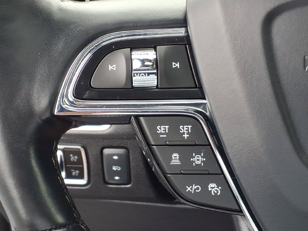 Used 2024 Lincoln Navigator L Reserve AWD/4WD image 11