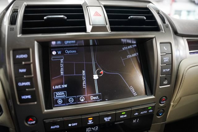 Used 2017 Lexus GX 460 Luxury w/ Preferred Accessory Package AWD/4WD image 9