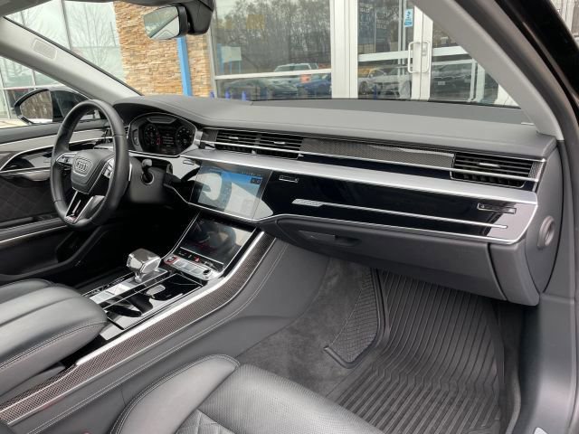 Used 2023 Audi S8 image 40