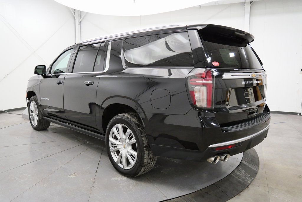 Used 2021 Chevrolet Suburban High Country w/ Premium Package image 5