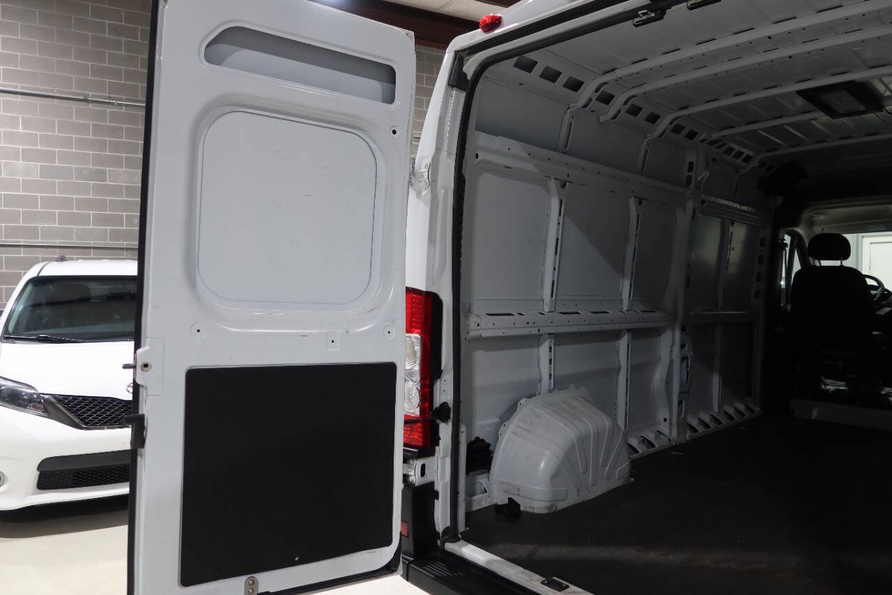 Used 2024 RAM ProMaster 2500 w/ Convenience Group FWD image 19