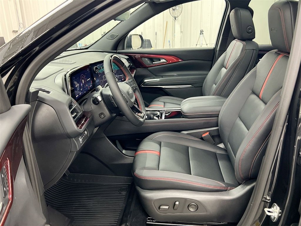 New 2026 Chevrolet Traverse RS w/ LPO, Floor Liner Package image 20