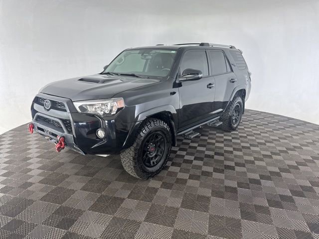 Used 2019 Toyota 4Runner TRD Off-Road Premium AWD/4WD image 3