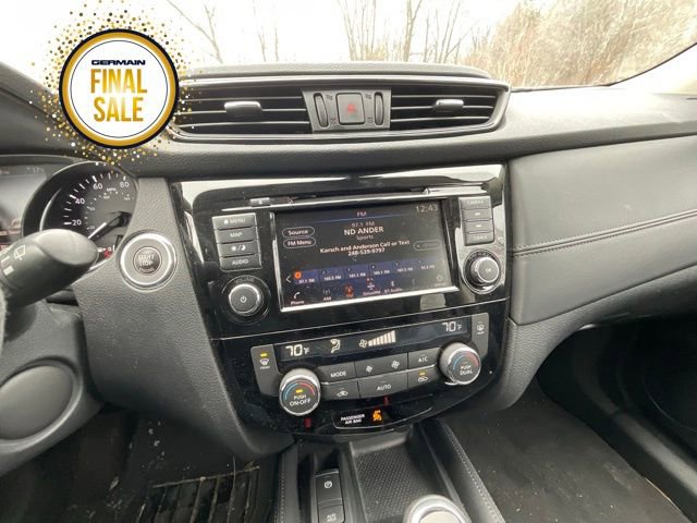 Used 2019 Nissan Rogue SL w/ Premium Package image 16