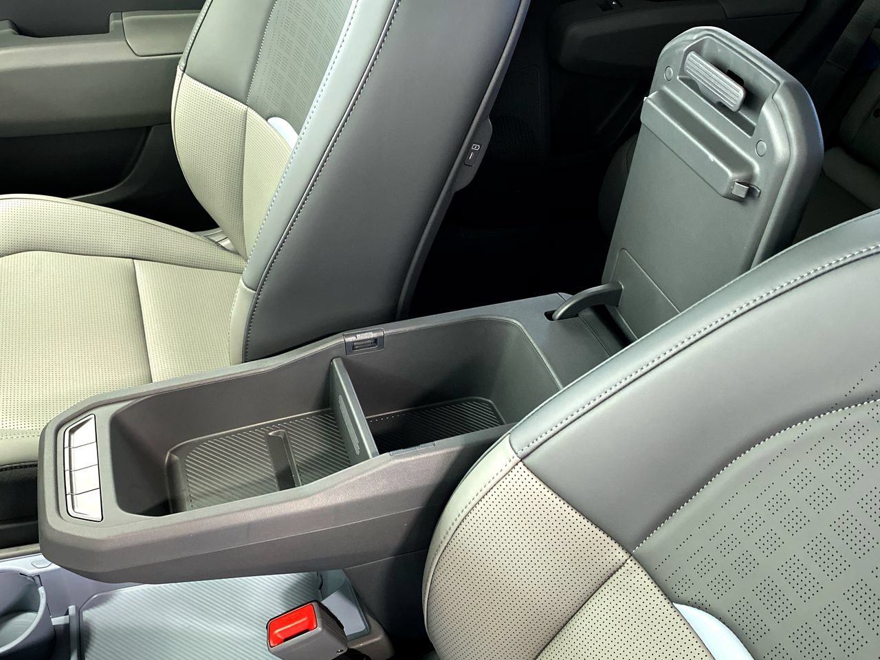 New 2027 Kia EV3 Wind FWD image 28