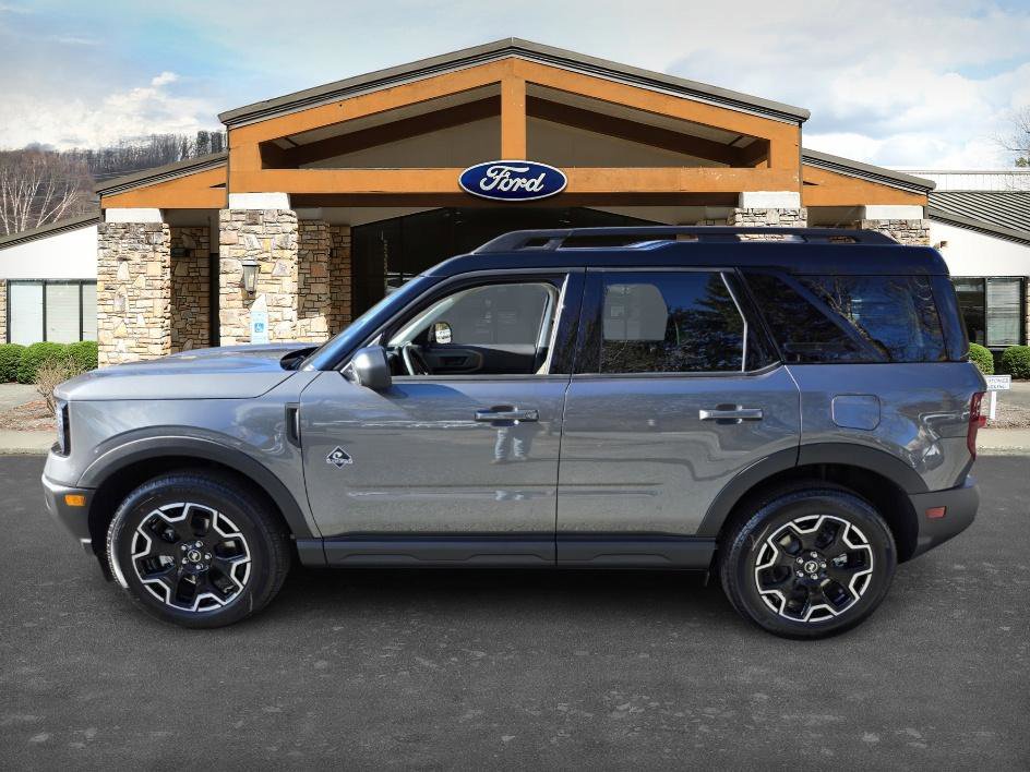 New 2025 Ford Bronco Sport Outer Banks image 8