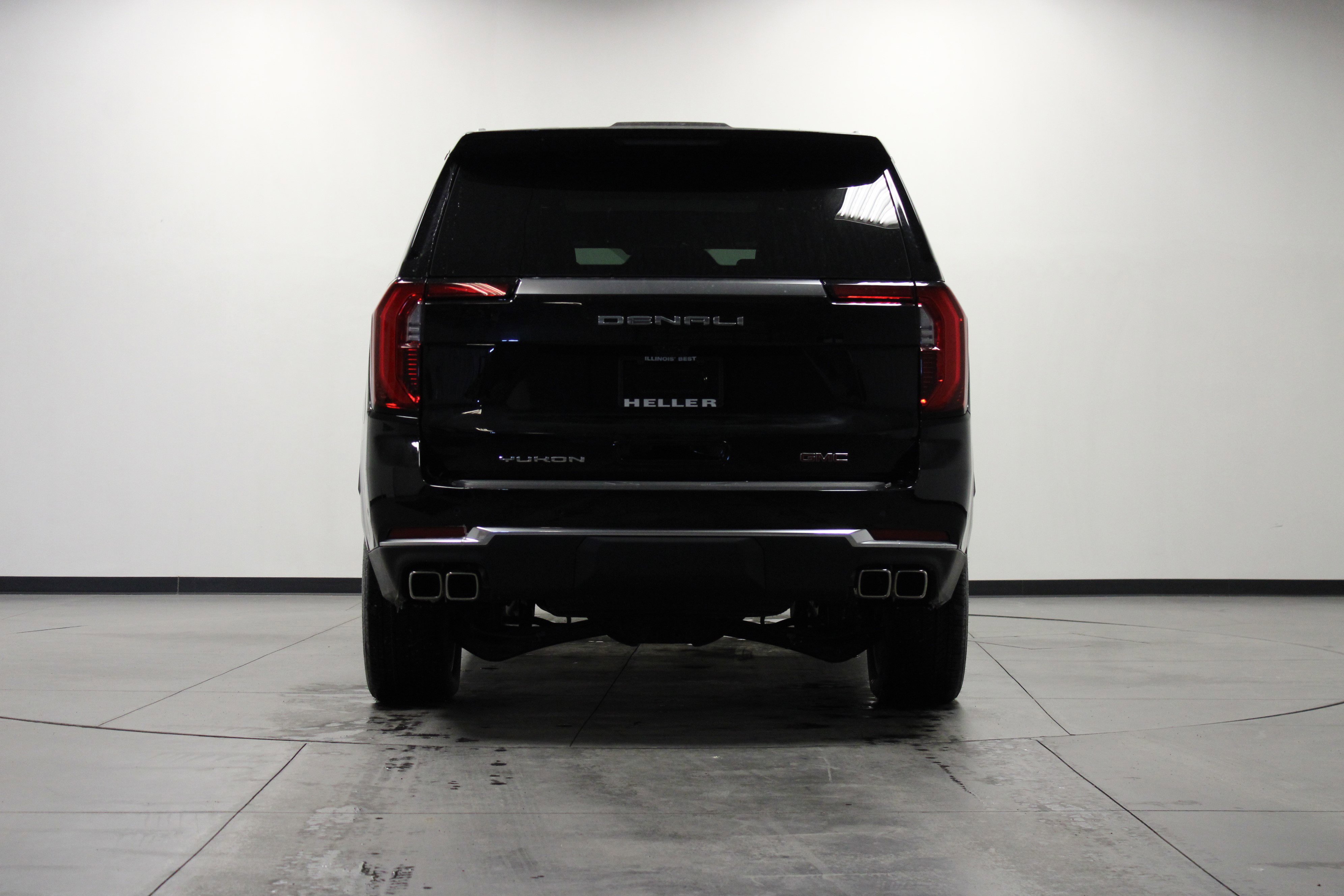 New 2026 GMC Yukon XL Denali w/ Denali Reserve Package image 5