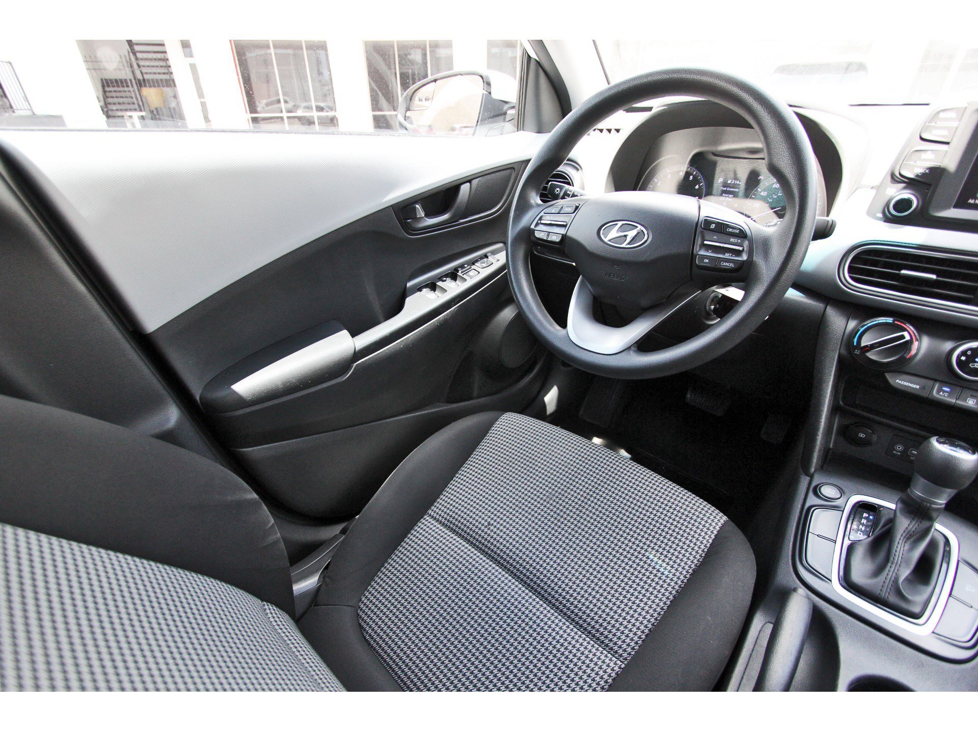 Used 2020 Hyundai Kona SE FWD image 9