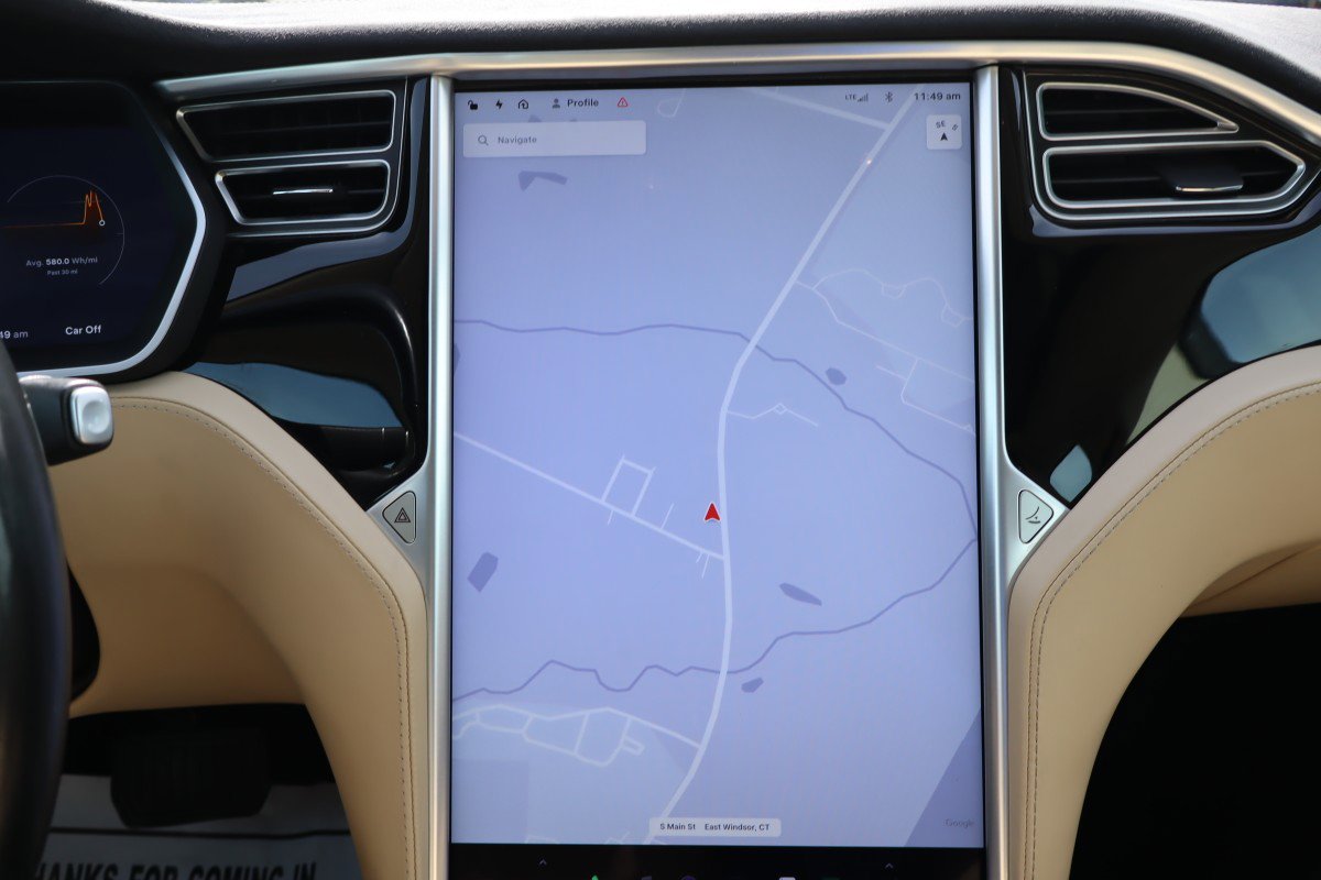 Used 2016 Tesla Model S 70D AWD/4WD image 13