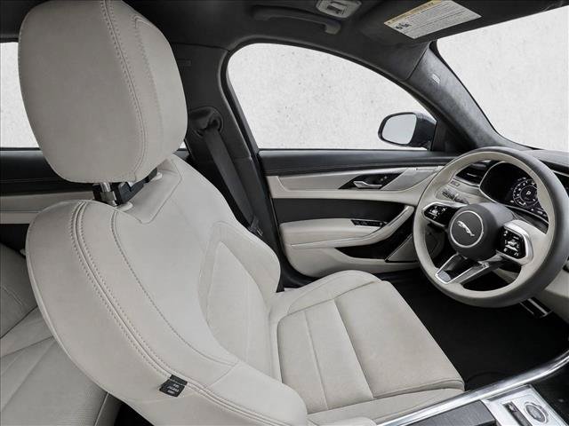 Used 2024 Jaguar XF R-Dynamic SE AWD/4WD image 17
