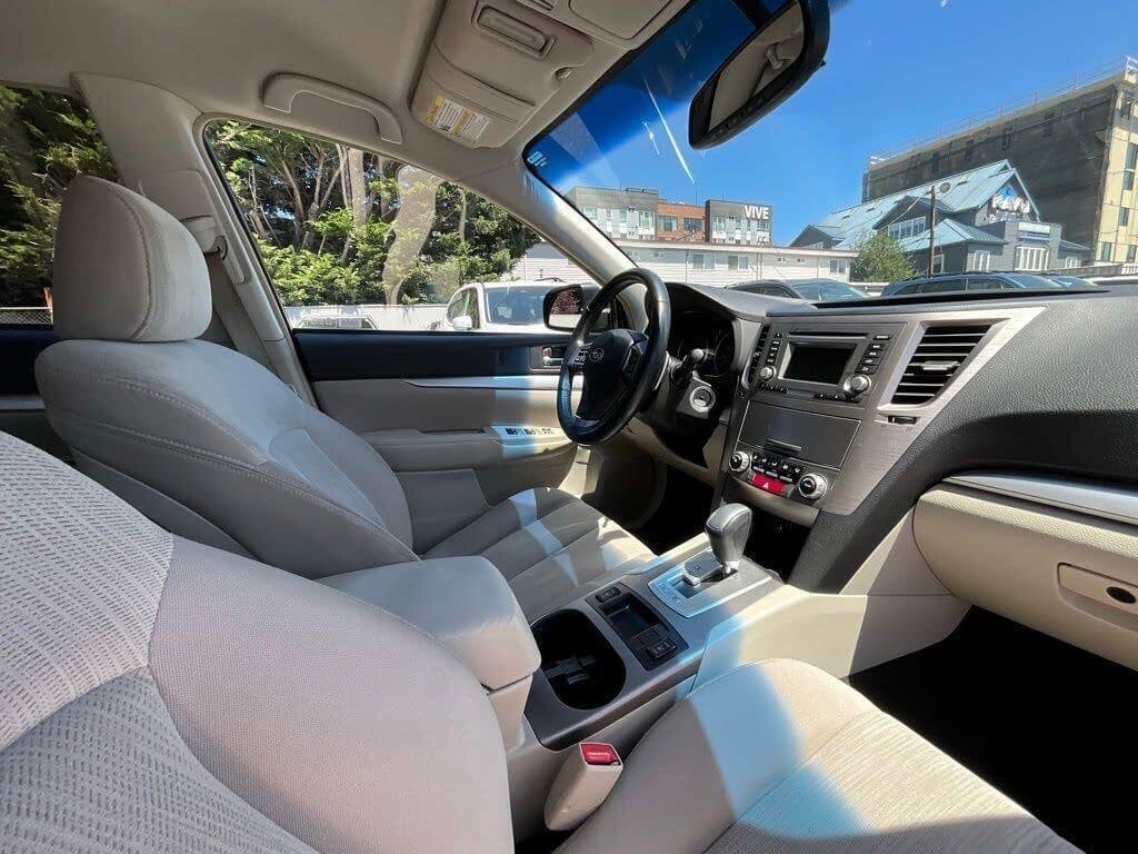Used 2014 Subaru Outback 2.5i Premium AWD/4WD image 17