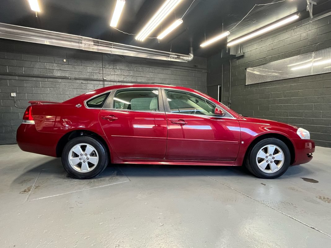 Used 2009 Chevrolet Impala LT FWD image 4