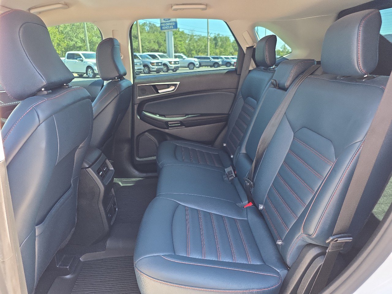 Certified 2024 Ford Edge SEL w/ Sport Appearance Package AWD/4WD image 17