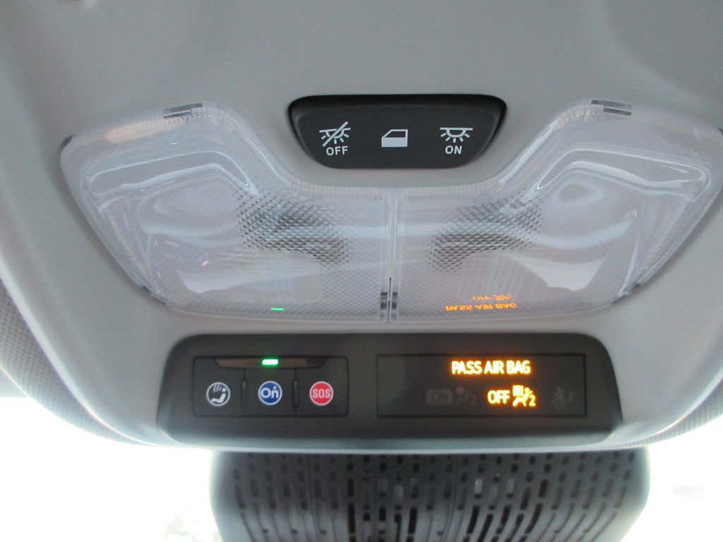New 2027 Chevrolet Bolt RS w/ Technology Package FWD image 33