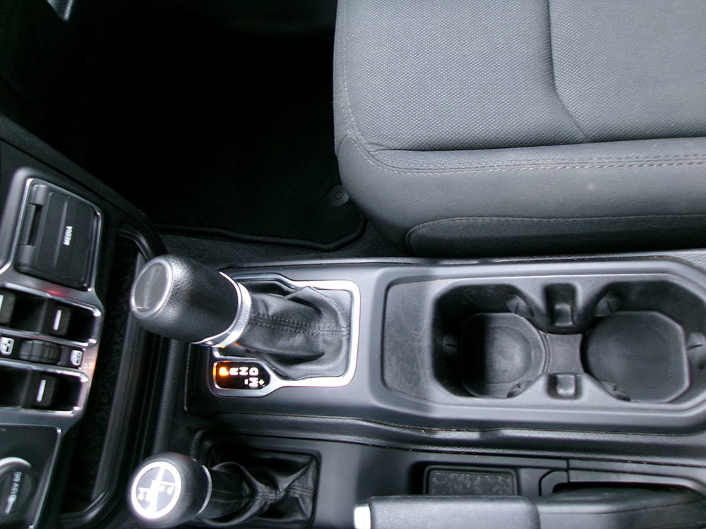 Used 2021 Jeep Gladiator Sport AWD/4WD image 12