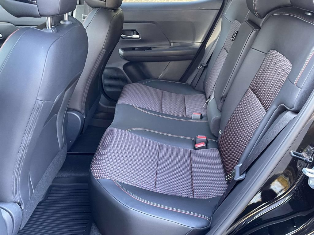 New 2026 Nissan Kicks SR w/ SR Premium Package FWD image 10