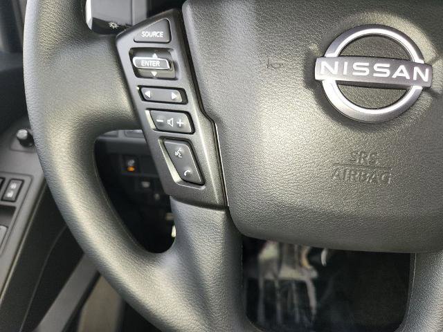 Certified 2025 Nissan Frontier SV image 23
