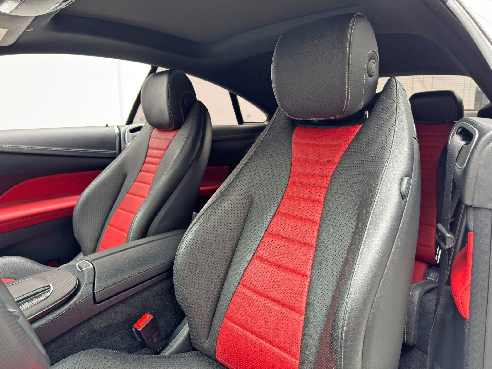 Used 2023 Mercedes-Benz E 450 Coupe w/ AMG Line image 43
